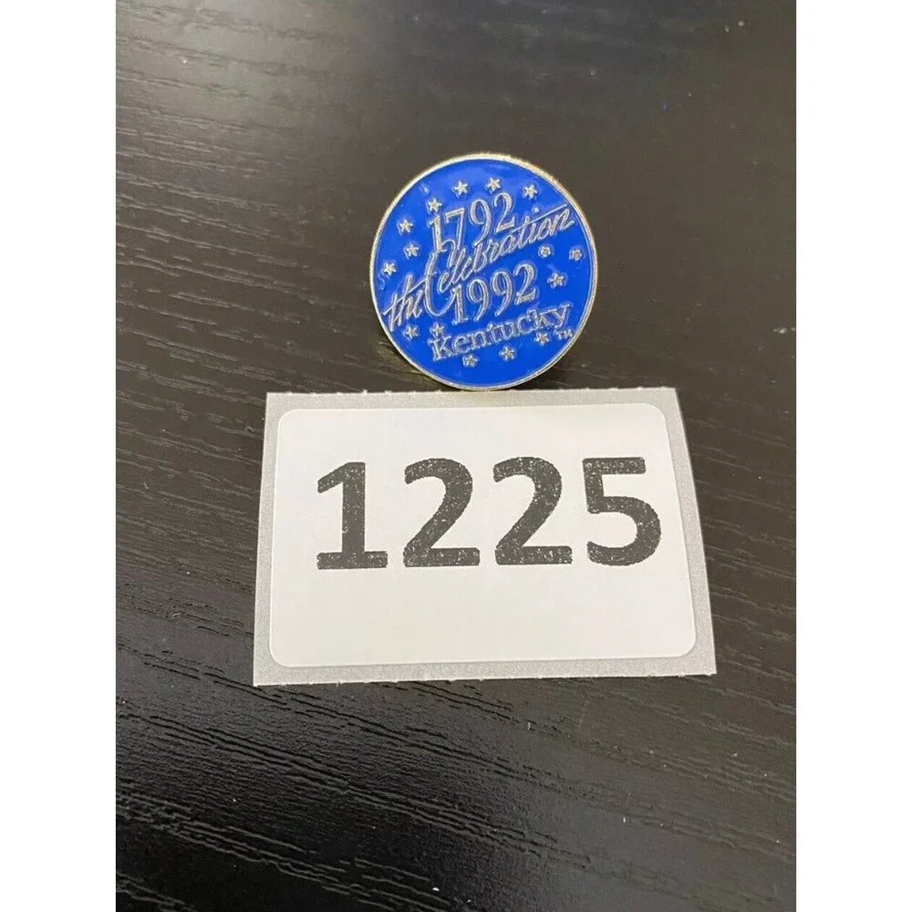 1792-1992 Commonwealth of Kentucky Bicentennial Blue Lapel Pin Vintage